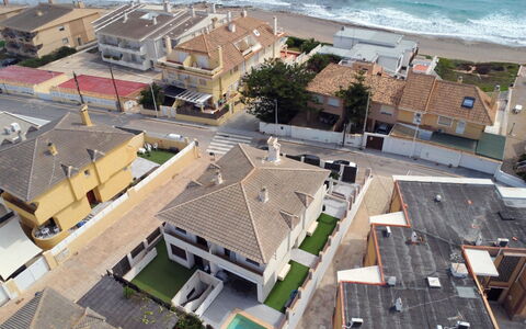 Sweet Home Cabo de Palos: Appartamento, Architettura, Zona Residenziale, Condominio, Materiale Composito, Urban Design, Balcone, Uso Misto, Shade