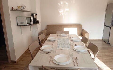 Il Mio Sole: Appartamento, Architettura, Zona Residenziale, Condominio, Materiale Composito, Urban Design, Balcone, Uso Misto, Shade