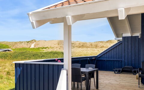 Nis - 75M from the Sea: Legna, Tetto, Shade, Mobili Da Esterno, Deck, Latifoglie, Portico, Struttura Esterna, Design, Plank