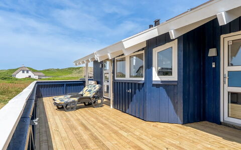 Nis - 75M from the Sea: Blu, Legna, Latifoglie, Plank, Shade, Balcone, Pavimento In Legno