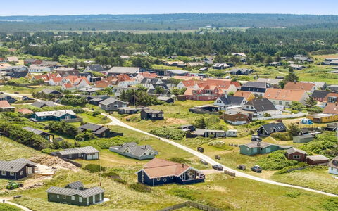 Nis - 75M from the Sea: Paesaggio, Zona Residenziale, Plain, Ecoregione, Lotto, Urban Design, Campo, Visione Globale, Fotografia Aerea, Sobborgo