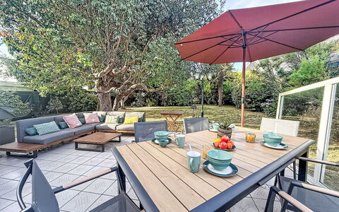 Armorique: Mobilia, Mobili Da Esterno, Tavolo, Sedia, Tavolo Esterno, Cucina & Sala Da Pranzo Tavolo, Tavolino Da Caffè, Shade, Terrazza, Giardino