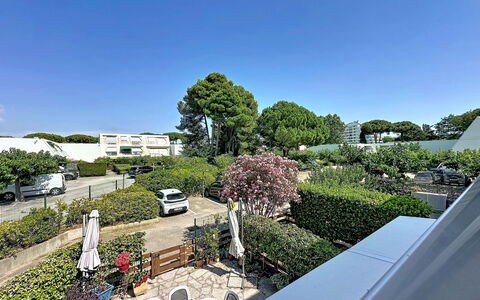 West City Ii: Costruzione, Parete, Finestra, Zona Residenziale, Quartiere, Facciata, Casa, Cittadina, Casa, Balcone