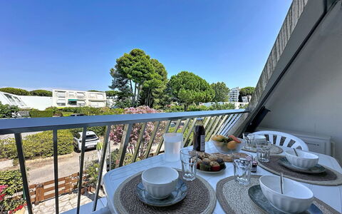 West City Ii: Costruzione, Parete, Finestra, Zona Residenziale, Quartiere, Facciata, Casa, Cittadina, Casa, Balcone