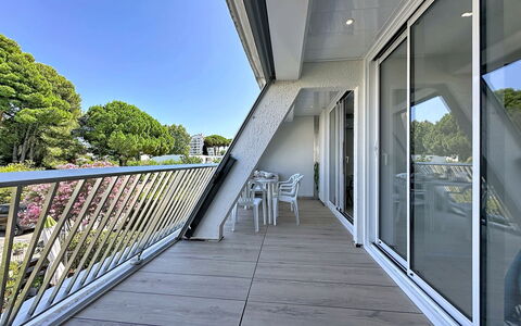 West City Ii: Costruzione, Parete, Finestra, Zona Residenziale, Quartiere, Facciata, Casa, Cittadina, Casa, Balcone