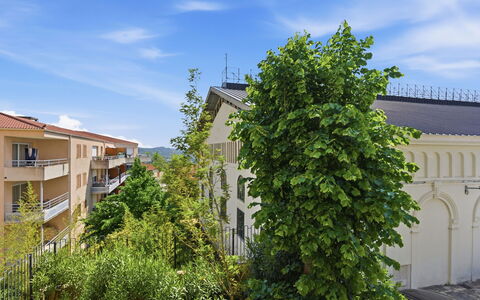 Virginia: Costruzione, Parete, Finestra, Zona Residenziale, Quartiere, Facciata, Casa, Cittadina, Casa, Balcone
