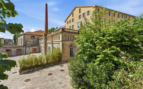 Virginia: Costruzione, Parete, Finestra, Zona Residenziale, Quartiere, Facciata, Casa, Cittadina, Casa, Balcone