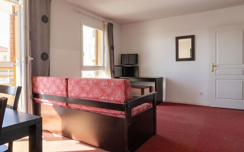 Grasse 616: Costruzione, Parete, Finestra, Zona Residenziale, Quartiere, Facciata, Casa, Cittadina, Casa, Balcone