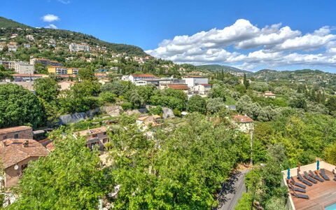 Grasse 631: Costruzione, Parete, Finestra, Zona Residenziale, Quartiere, Facciata, Casa, Cittadina, Casa, Balcone
