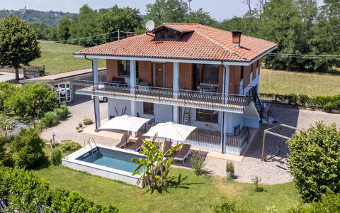 Ca' Del Viaggiatore: Costruzione, Parete, Finestra, Zona Residenziale, Quartiere, Facciata, Casa, Cittadina, Casa, Balcone