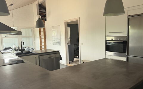 Ozrenka - from the Sea: Pavimentazione, Interior Design, Legna, Mobilia, Pavimento, Controsoffitto, Cucina, Soffitto, Illuminazione, Elettrodomestico Da Cucina