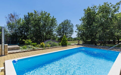 Erminia: Zona Residenziale, Raccordo, Finestra A Ghigliottina, Recinzione, Balcone, Driveway, Home Scherma, Cancello