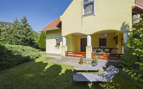 Times: Zona Residenziale, Raccordo, Finestra A Ghigliottina, Recinzione, Balcone, Driveway, Home Scherma, Cancello