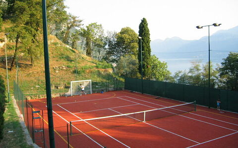 Robilant: Campo Da Tennis, Netto, Shade, Tennis, Piscina, Racchetta Sport, Erba Sintetica, Recinzione