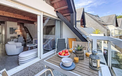 Les Terrasses du Port: Casa, Appartamento, Balcone, Sedia, Ricorrere, Pianta Della Casa, Latifoglie, Villa, Eco Hotel, Vaso Di Fiori