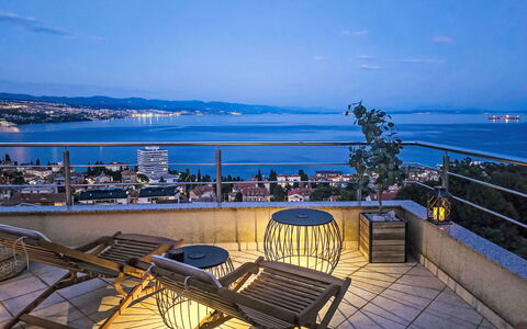 Judy: Ricorrere, Mare, Oceano, Eco Hotel, Balcone, Costa, Sedia, Mobili Da Esterno, Resort Citta ', Hotel