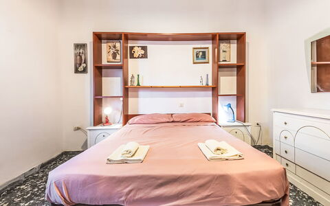 Villetta Luisa: Mobilia, Cucina & Sala Da Pranzo Tavolo, Sedia, Pavimento, Mare, Balcone, Oceano, Ricorrere, Eco Hotel, Sala Da Pranzo