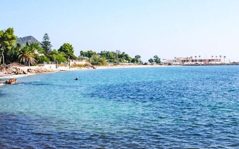 Villetta Luisa: Mobilia, Cucina & Sala Da Pranzo Tavolo, Sedia, Pavimento, Mare, Balcone, Oceano, Ricorrere, Eco Hotel, Sala Da Pranzo