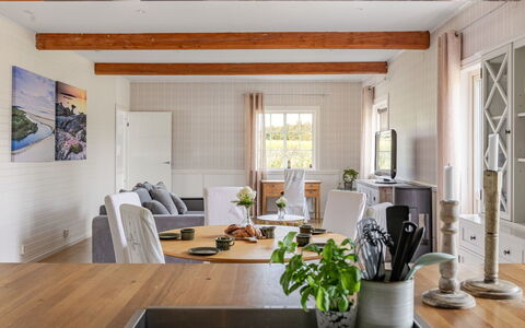 Onsjö: Mobilia, Cucina & Sala Da Pranzo Tavolo, Sedia, Pavimento, Mare, Balcone, Oceano, Ricorrere, Eco Hotel, Sala Da Pranzo