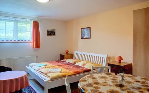 Sylva: Mobilia, Camera Da Letto, Letto, Legna, Interior Design, Lenzuolo, Bedding, Biancheria, Camera, Telaio Del Letto
