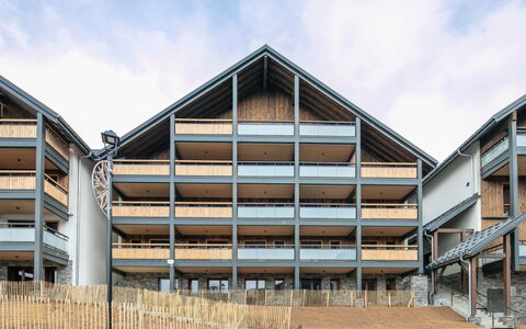 Vaujany 125: Car Famiglia, Appartamento, Veicolo Di Lusso, Vettura Mid-Size, Parcheggio, Berlina, Auto Compatta, City Car