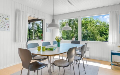 Tabetha - 800M from the Sea: Interior Design, Mobilia, Pavimentazione, Pavimento, Legna, Soffitto, Cucina & Sala Da Pranzo Tavolo, Sala Da Pranzo, Sedia, Tavolo