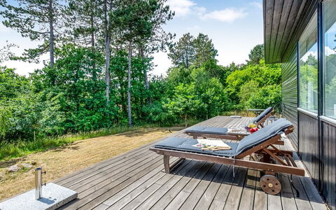 Tabetha - 800M from the Sea: Legna, Latifoglie, Pavimento In Legno, Deck, Plank, Giardino, Shade, Eco Hotel, Color Legno, Mobili Da Esterno