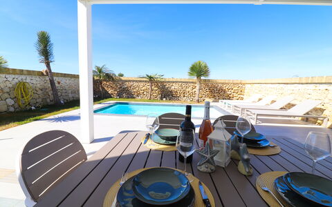 Villa Ginevra Luxury Otranto: Blu, Piscina, Mobili Da Esterno, Ricorrere, Mobilia, Materiale Composito, Shade, Sedia, Tempo Libero, Eco Hotel