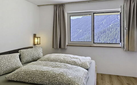 Eben: Interior Design, Camera Da Letto, Letto, Soffitto, Camera, Mobilia, Biancheria, Casa, Pavimento, Bedding