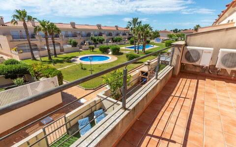 Cristina: Appartamento, Condominio, Uso Misto, Hotel, Balcone