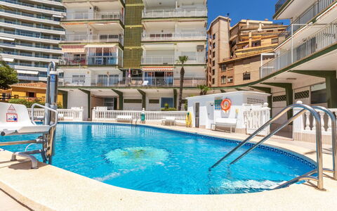 Las Vegas Ii: Appartamento, Condominio, Uso Misto, Hotel, Balcone
