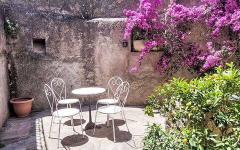 Casa Memmi Mouriès: Appartamento, Condominio, Uso Misto, Hotel, Balcone
