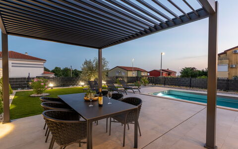 Villa Angelus: Appartamento, Condominio, Uso Misto, Hotel, Balcone