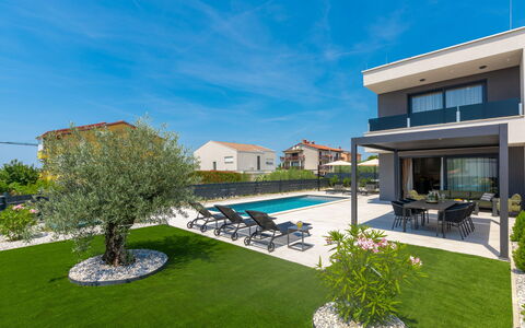 Villa Angelus: Appartamento, Condominio, Uso Misto, Hotel, Balcone