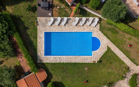 Nona: Appartamento, Condominio, Uso Misto, Hotel, Balcone