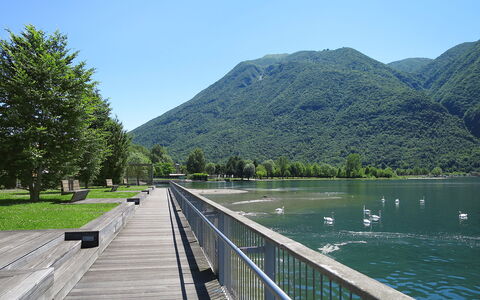 Casa Gloria: Acqua, Risorse Idriche, Corpo D'Acqua, Waterway, Banca, Alveo, Collina, Highland, Lago, Hill Station
