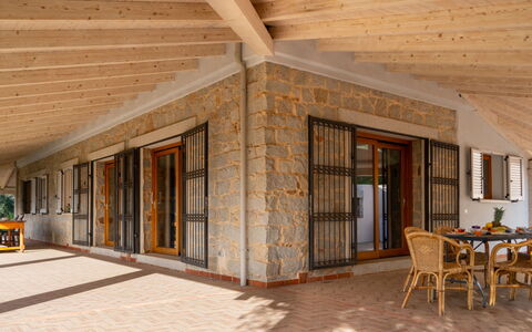 S'Olioni: Appartamento, Condominio, Uso Misto, Hotel, Balcone