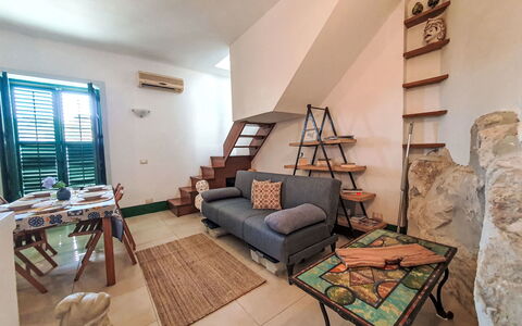 Tra Cielo e Pietra: Appartamento, Condominio, Uso Misto, Hotel, Balcone