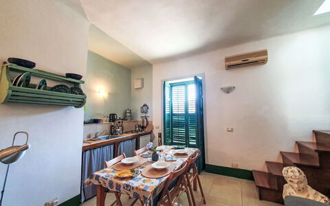 Tra Cielo e Pietra: Appartamento, Condominio, Uso Misto, Hotel, Balcone