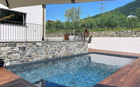 Aura: Piscina, Materiale Composito, Giochi D'Acqua, Piastrella, Deck, Flagstone, Ricorrere, Eco Hotel