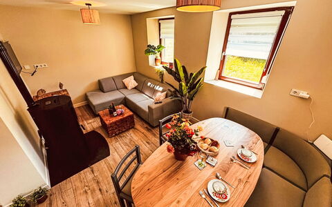 Eifelhuis im Salmtal: Mobilia, Interior Design, Pavimentazione, Legna, Pavimento, Divano, Soggiorno, Casa, Camera, Pavimento In Legno