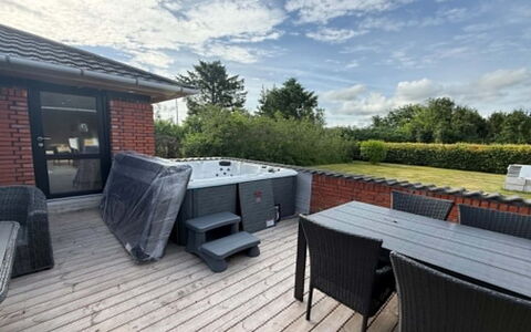 Alette - 400M from the Sea: Mobilia, Piscina, Mobili Da Esterno, Backyard, Terrazza, Cortile, Giardino, Color Legno, Cortile