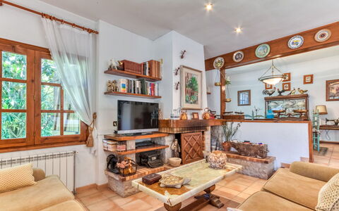 Quietud: Mobilia, Interior Design, Legna, Divano, Pavimentazione, Soggiorno, Camera, Tavolo, Soffitto, Pavimento