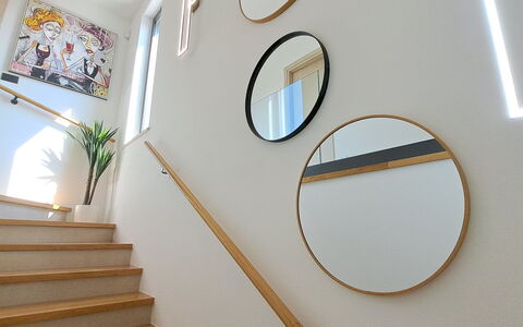 Val: Interior Design, Mobilia, Legna, Pavimentazione, Soffitto, Pavimento, Camera, Illuminazione, Appartamento, Tavolo