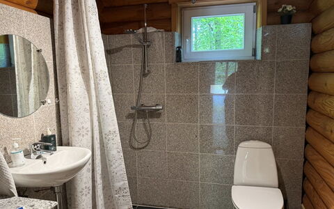 Unelma - from the Sea: Legna, Pavimentazione, Idraulico Fixture, Pavimento, Interior Design, Toilet Seat, Bagno, Gabinetto, Lavandino Del Bagno, Idraulico