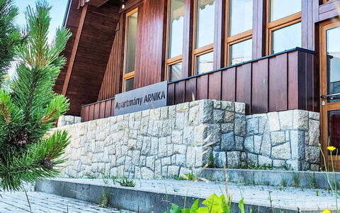 Arnika: Latifoglie, Color Legno, Illuminazione Diurna, Le Scale