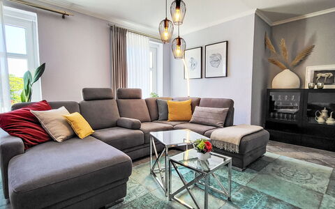 Flecken Zechlin: Blu, Zona Residenziale, Appartamento, Condominio, Ricorrere, Balcone, Estate, Prato, Piscina, Hotel