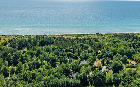 Solfrid - 230M from the Sea: Blu, Zona Residenziale, Appartamento, Condominio, Ricorrere, Balcone, Estate, Prato, Piscina, Hotel