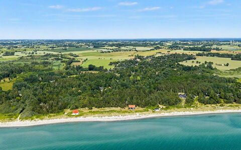 Solfrid - 230M from the Sea: Blu, Zona Residenziale, Appartamento, Condominio, Ricorrere, Balcone, Estate, Prato, Piscina, Hotel