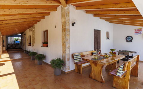Nevenka: Catena Montuosa, Balcone, Paesino Di Montagna